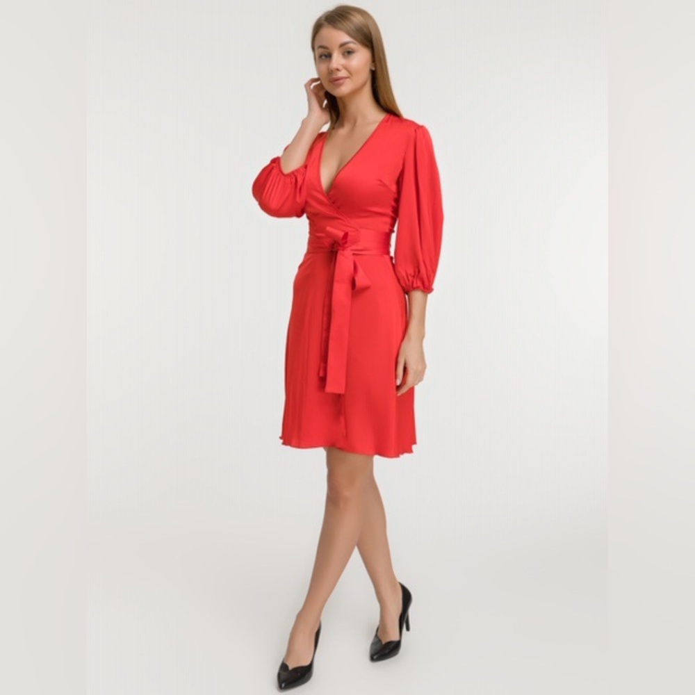 Red dress - Picture 2 of 10